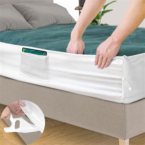 Amazon.com: Mattress Holder